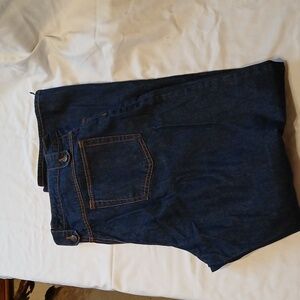 Dark wash straight leg jeans by Mainstreet Blues 18T